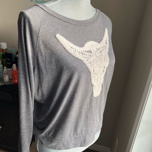 Rachel Roy Grey w/Embroidered Knit Antler Skull - Picture 1 of 8